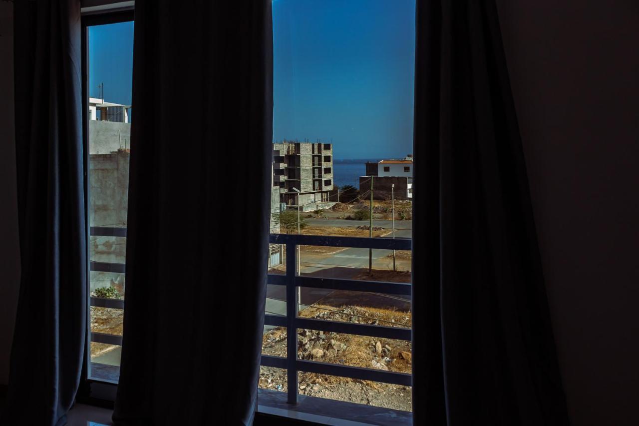 Beautiful And Brand New 2 Bedrooms Apartment/ Magnifico E Novo Apartamento T2 Praia Dış mekan fotoğraf
